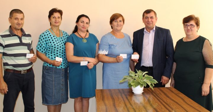 Петру Маджар и группе кандидатов в советники вручили удостоверения