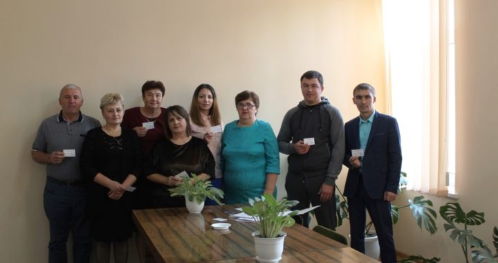 В ОИС села Чишмикиой выдали удостоверения следующим зарегистрированным кандидатам