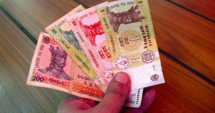 С 26 апреля в автономии начались выплаты компенсаций за холодный период года