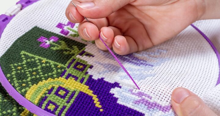 Объявлен набор на кружок вышивания «Волшебная игла»