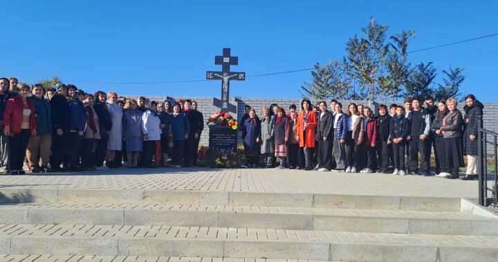 Жители почтили память жертв голода 1946-1947 гг.